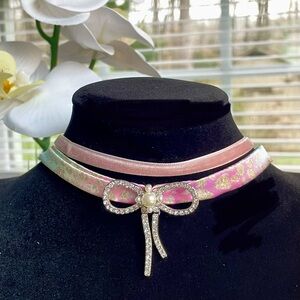 NWT Betsey Johnson Set Of 2 Chokers Bow Glass Pearls Pink
